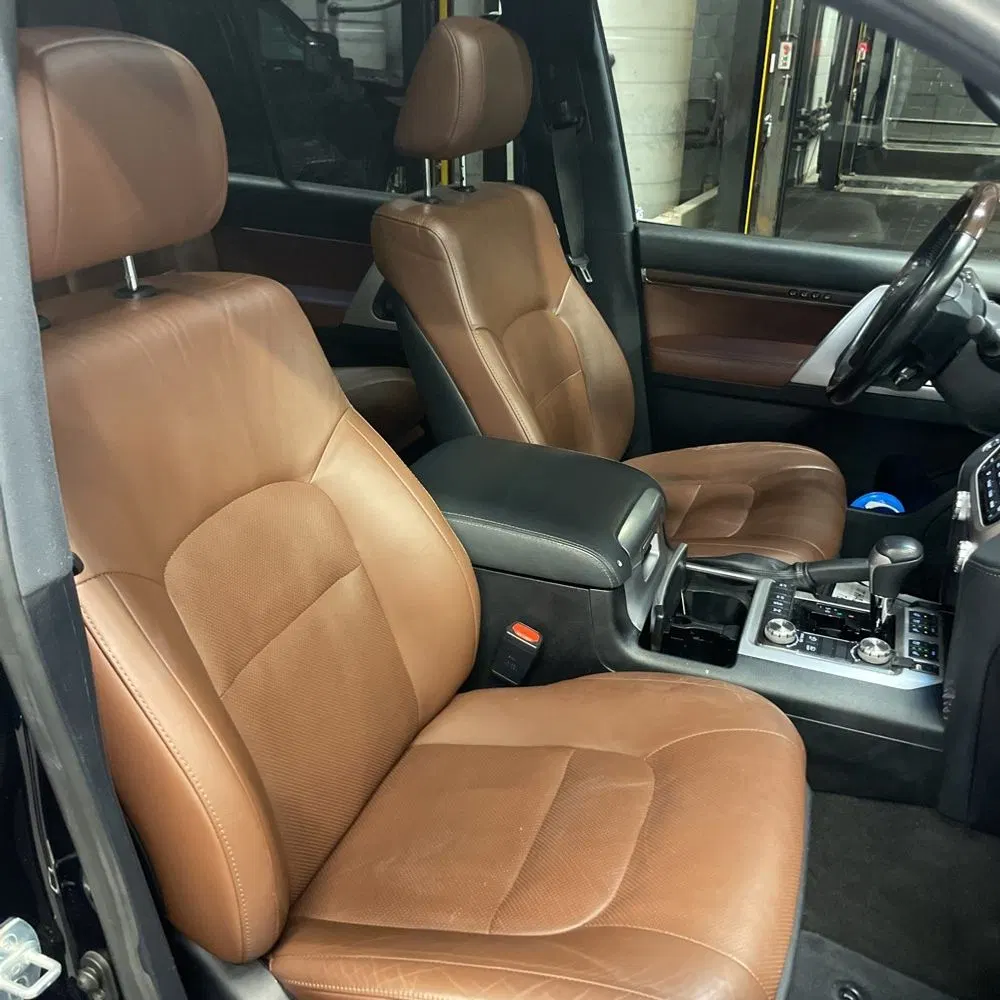 2019 Toyota Land Cruiser Base