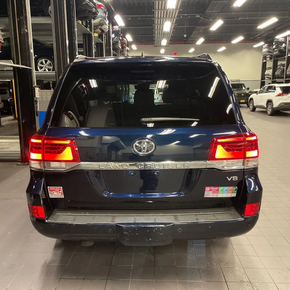 2019 Toyota Land Cruiser Base