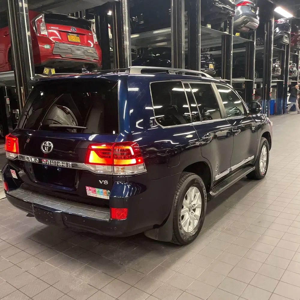 2019 Toyota Land Cruiser Base