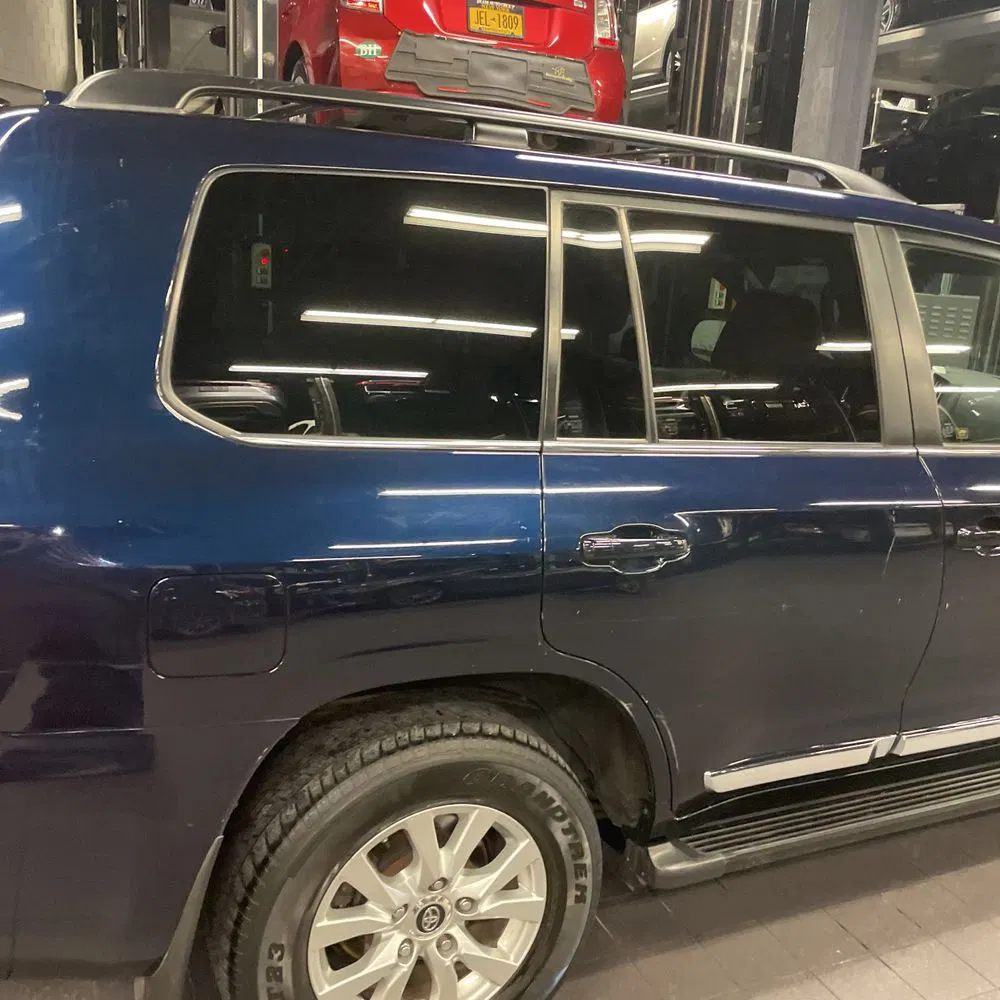 2019 Toyota Land Cruiser Base
