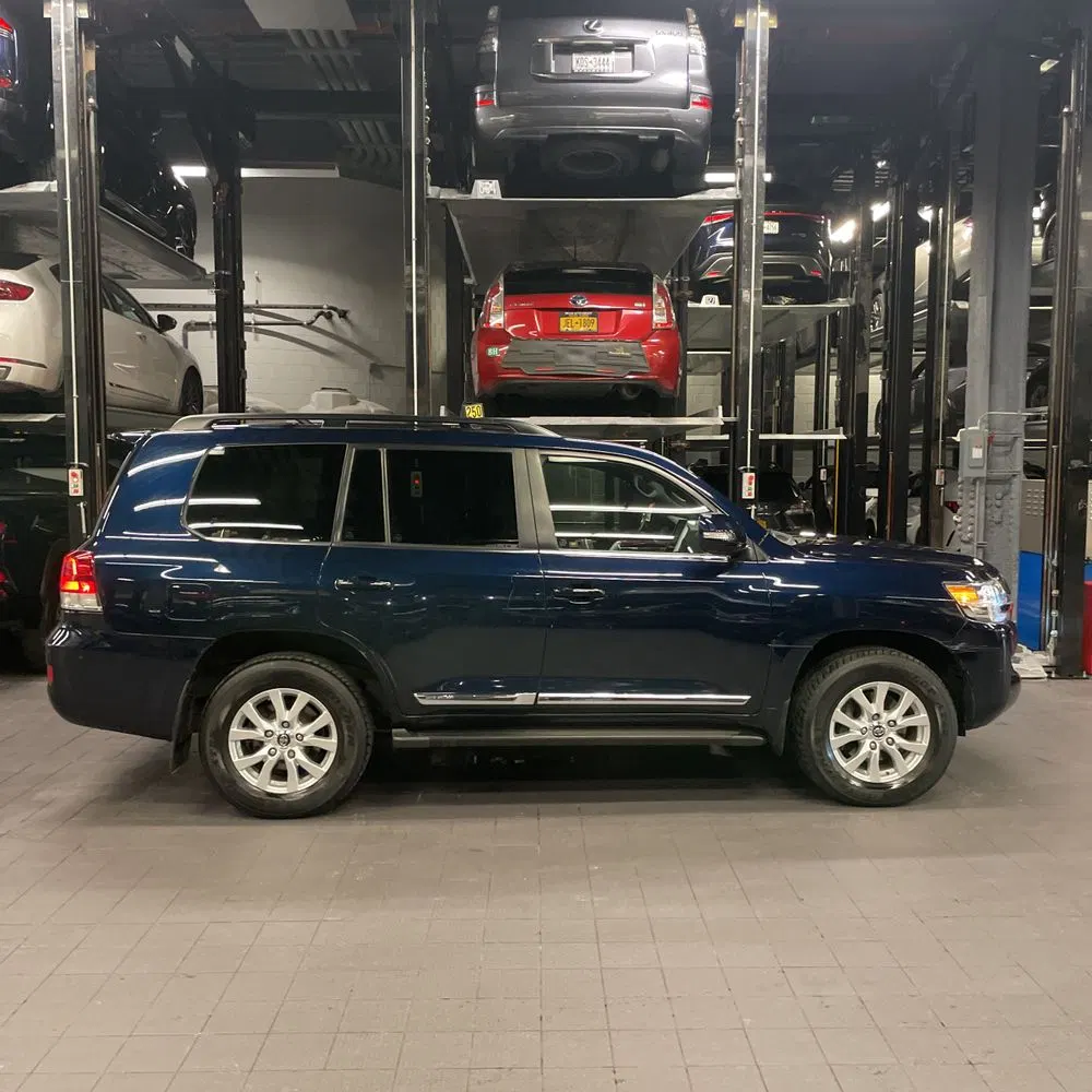 2019 Toyota Land Cruiser Base