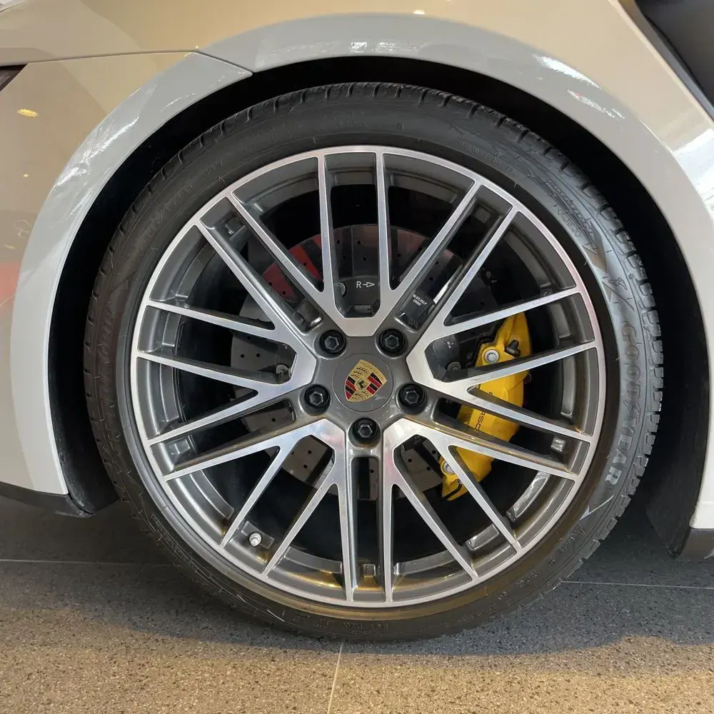 2024 Porsche 911 Turbo S