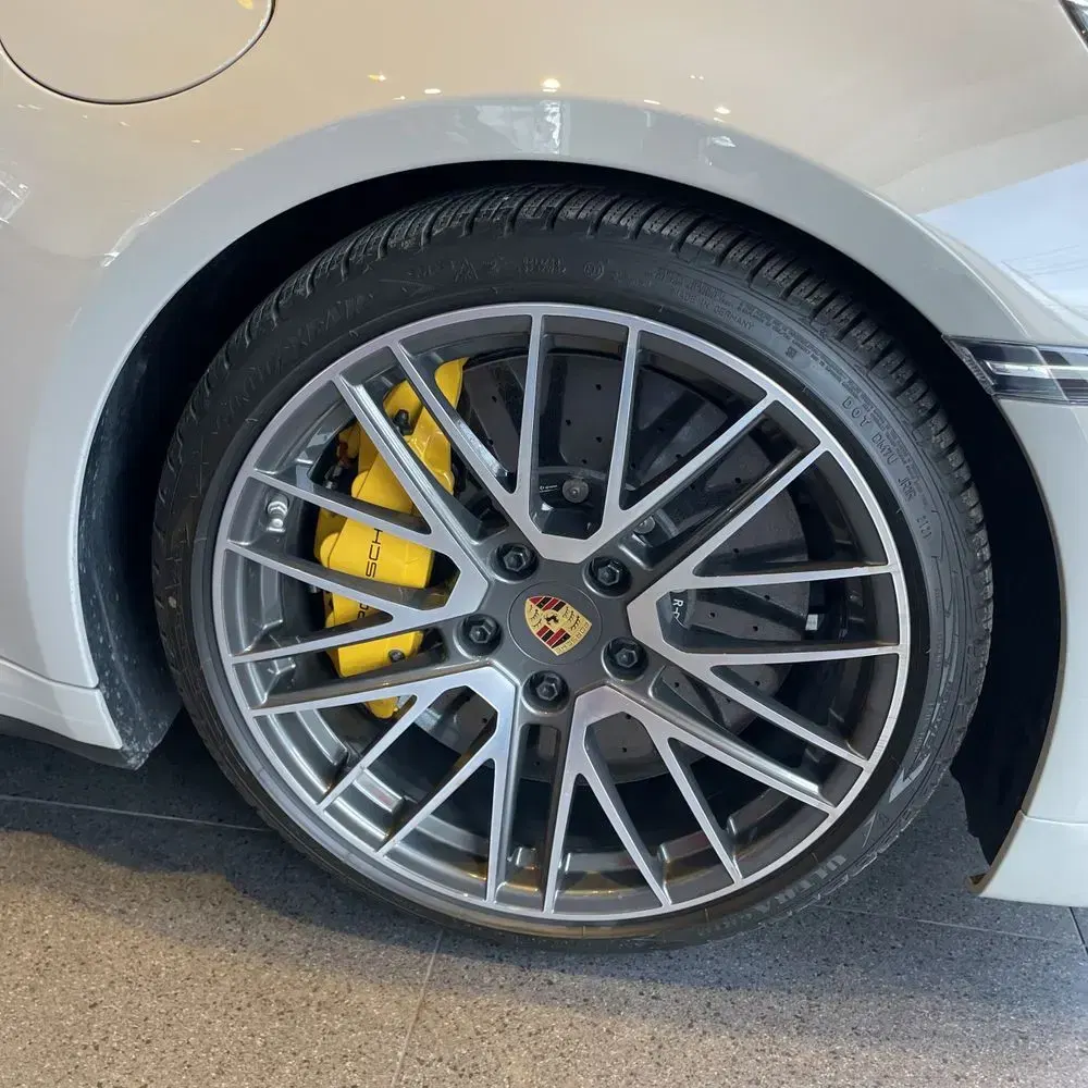 2024 Porsche 911 Turbo S