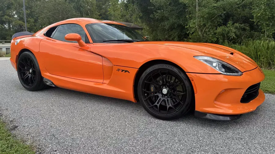 2014 Dodge Viper TA