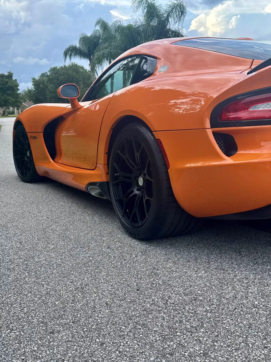 2014 Dodge Viper TA
