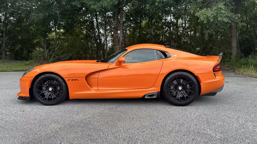 2014 Dodge Viper TA