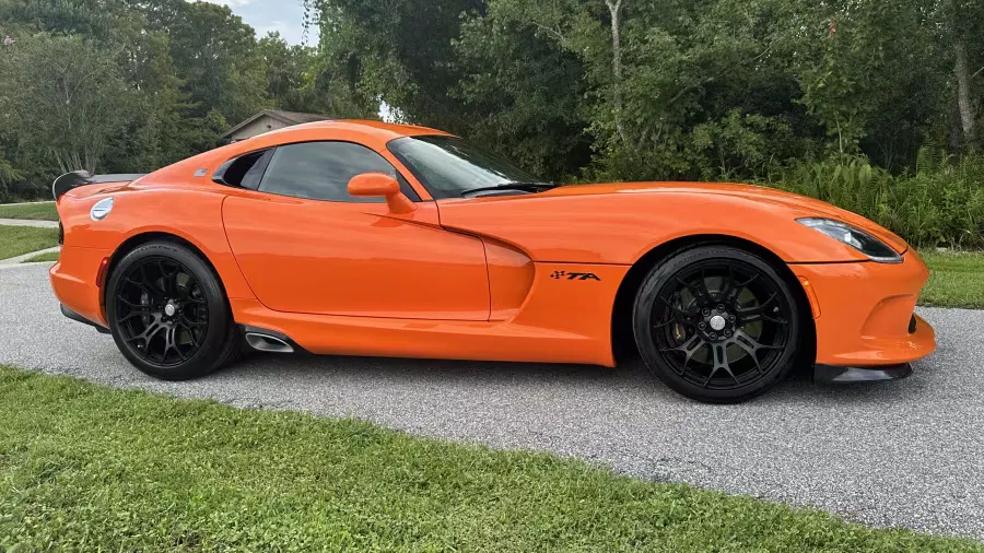 2014 Dodge Viper TA