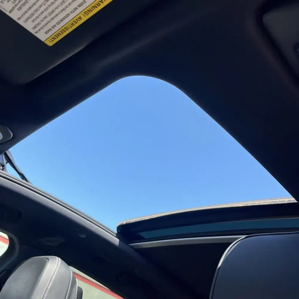 2023 Porsche Macan Base
