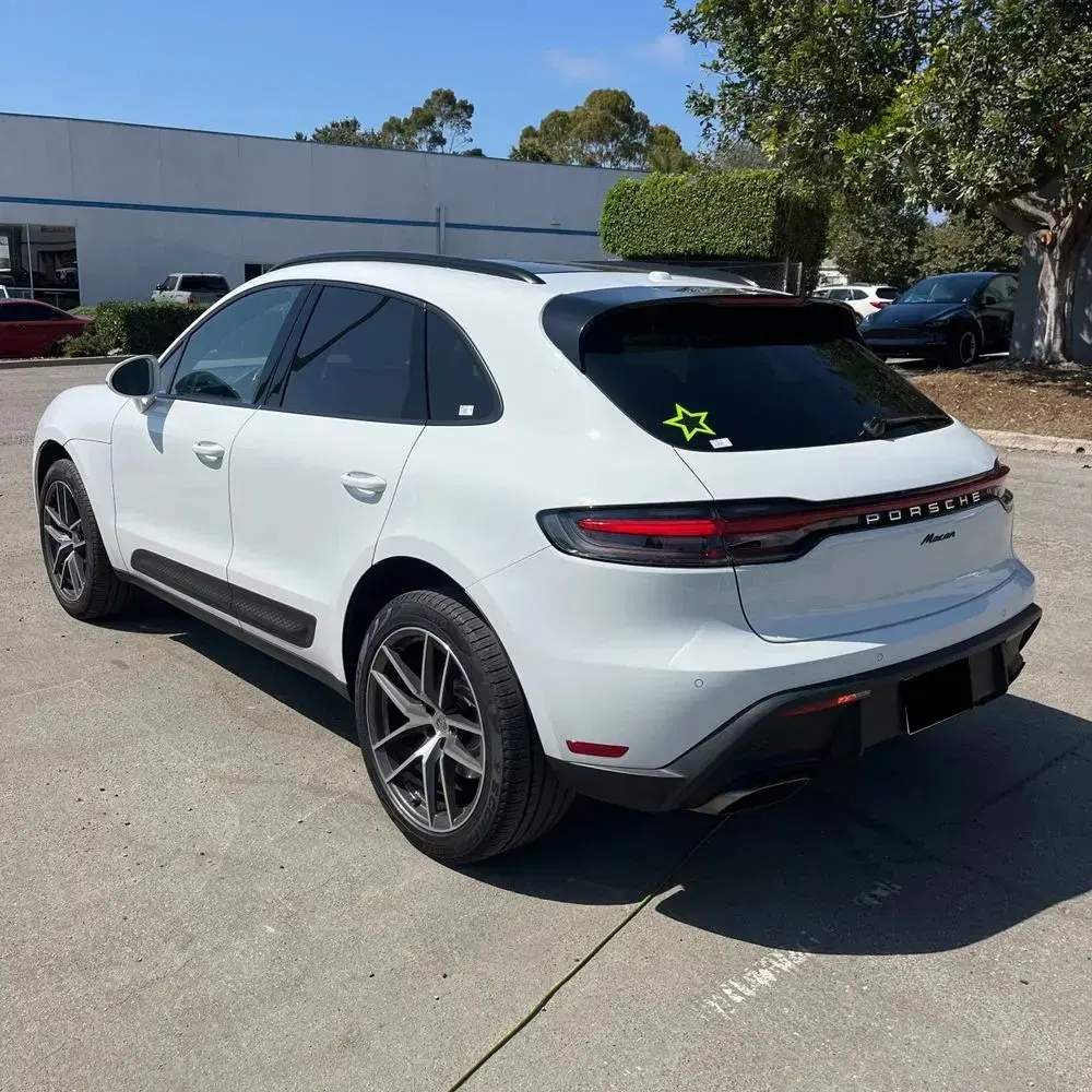 2023 Porsche Macan Base