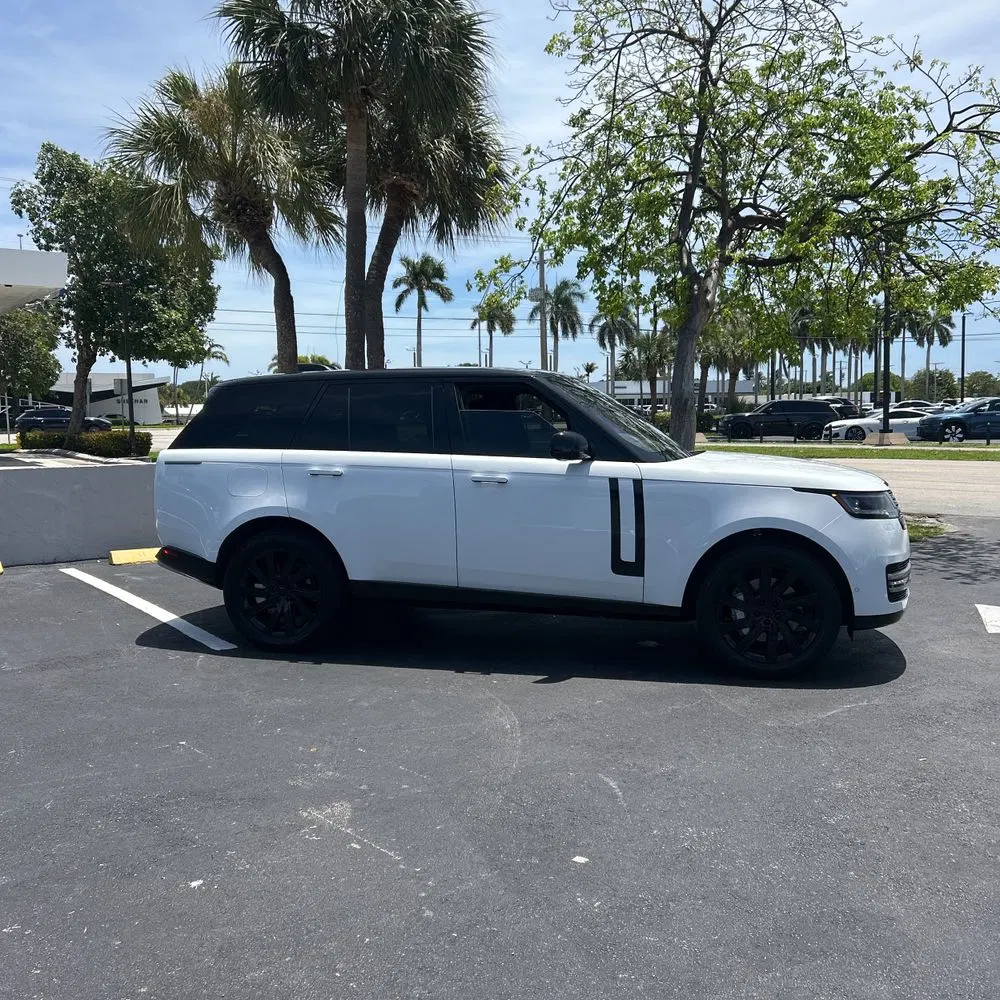 2023 Land Rover Range Rover P400 SE