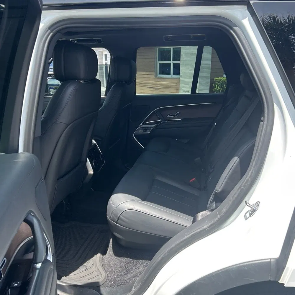 2023 Land Rover Range Rover P400 SE