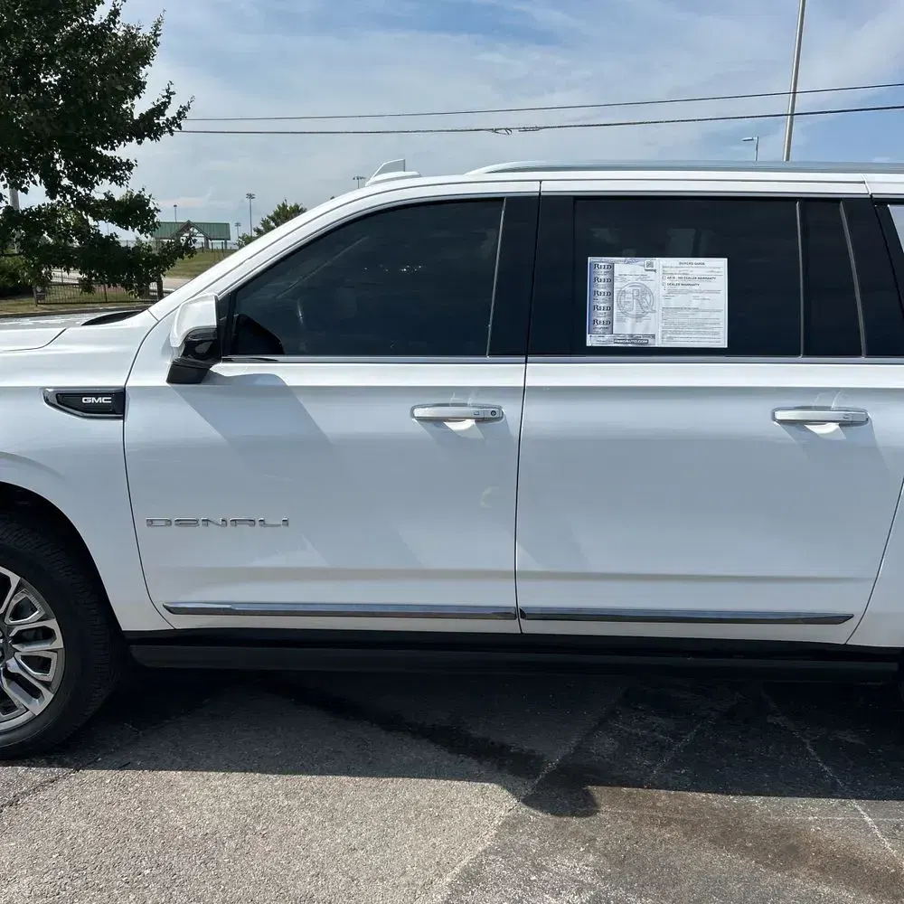 2023 GMC Yukon XL Denali Ultimate