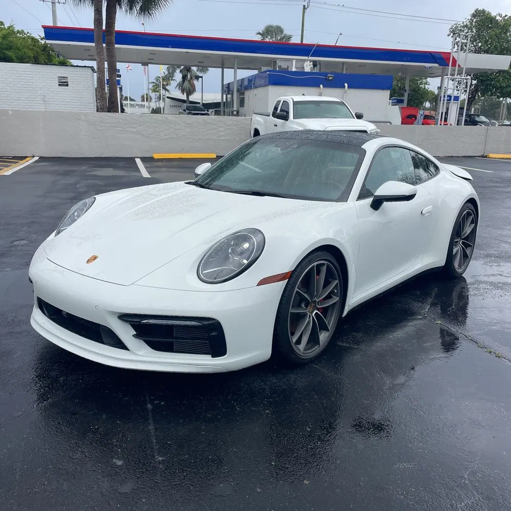 2022 Porsche 911 Carrera