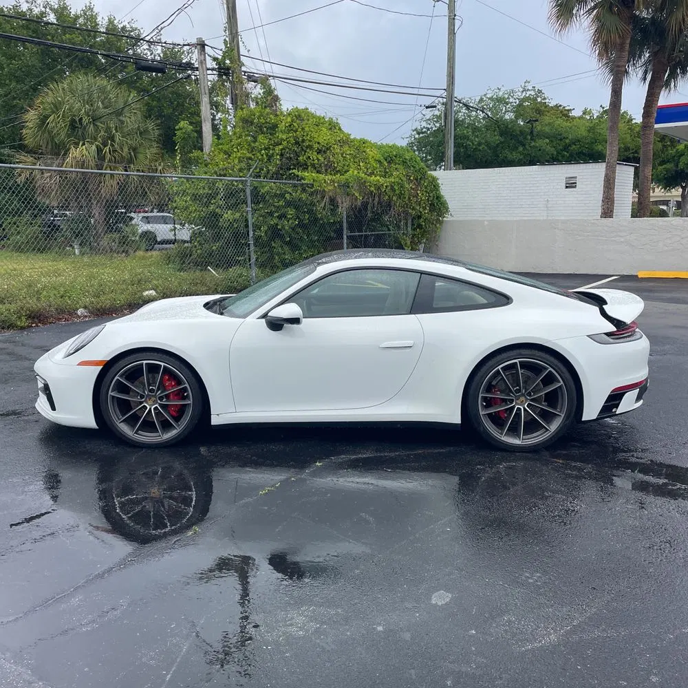2022 Porsche 911 Carrera