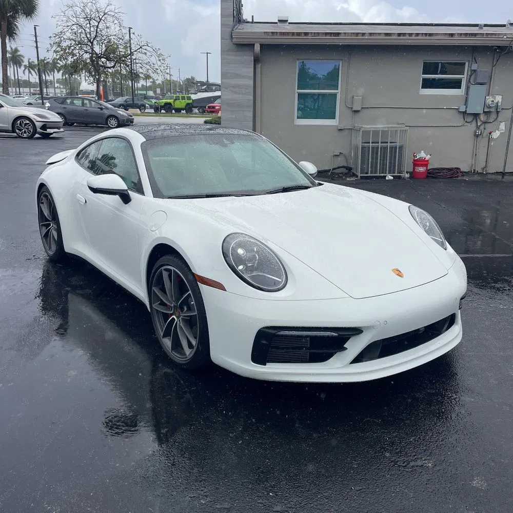 2022 Porsche 911 Carrera