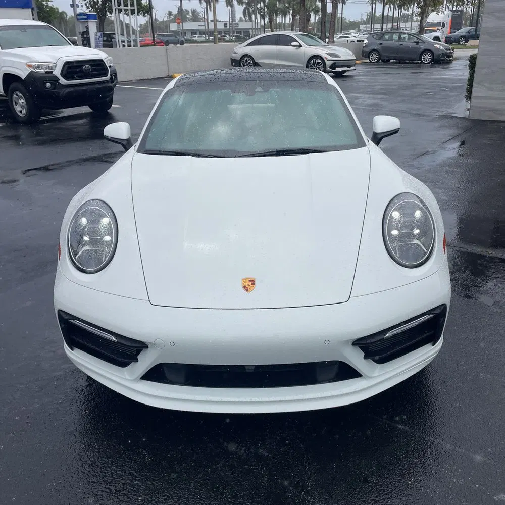 2022 Porsche 911 Carrera