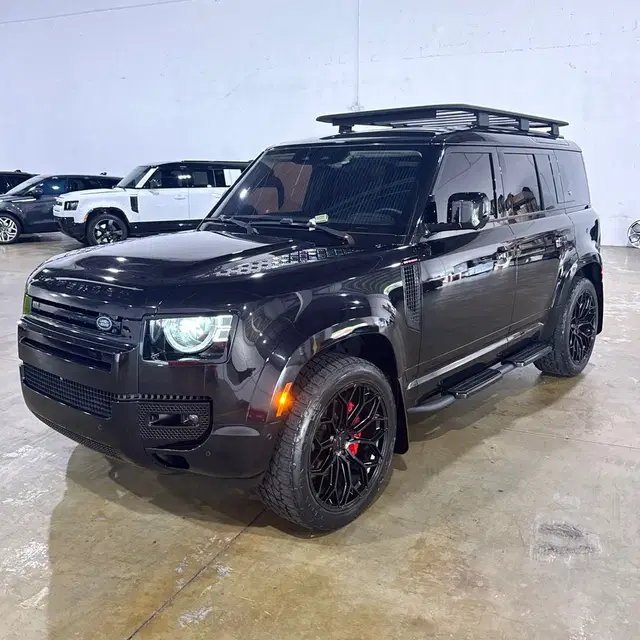 2020 Land Rover Defender 110 SE
