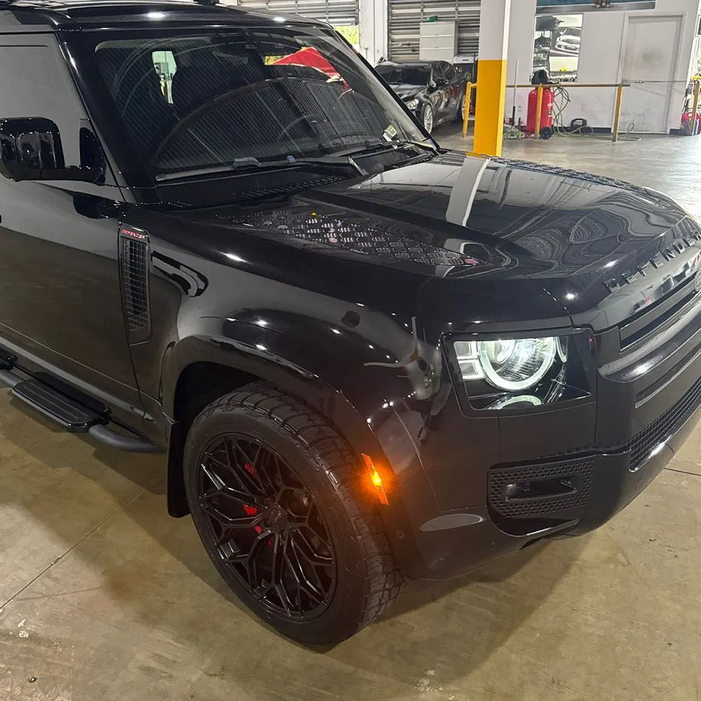 2020 Land Rover Defender 110 SE