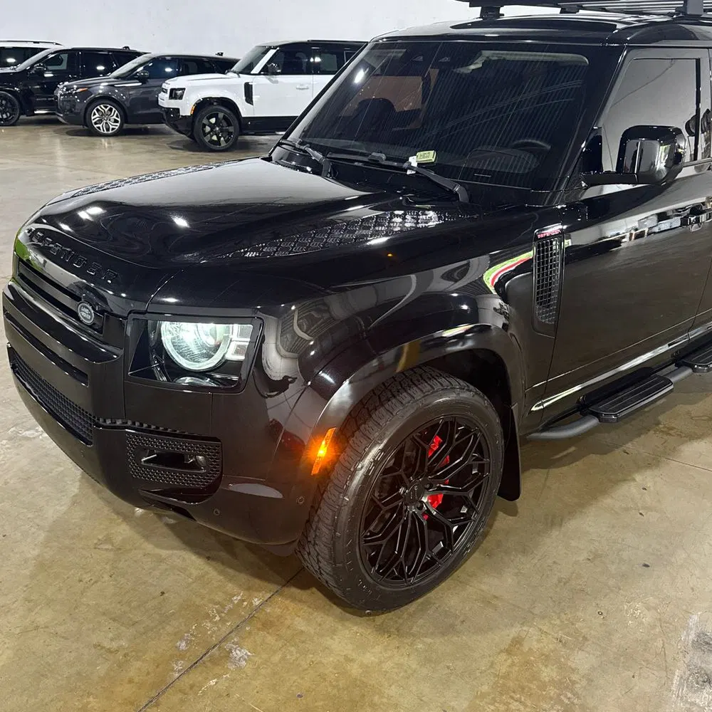 2020 Land Rover Defender 110 SE