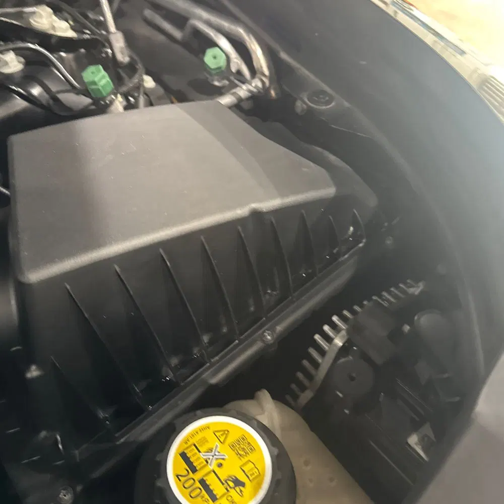 2020 Land Rover Defender 110 SE