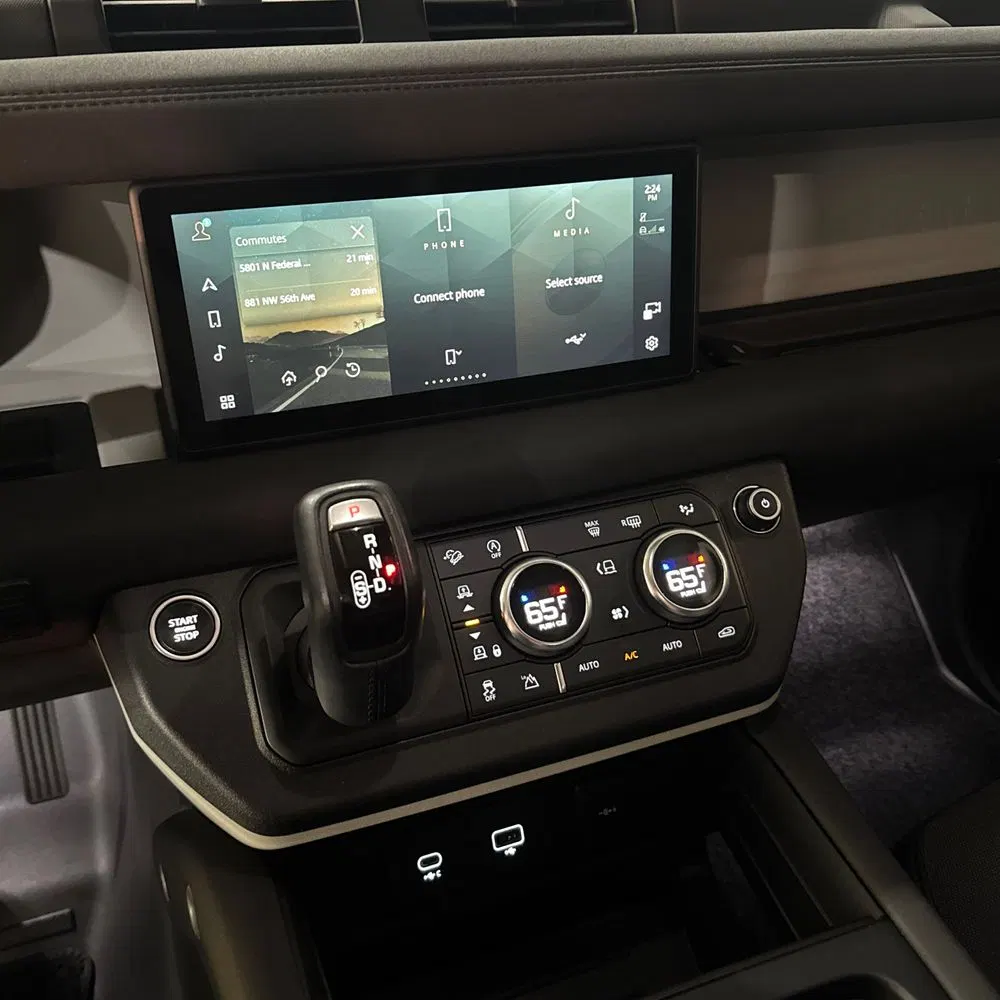2020 Land Rover Defender 110 SE