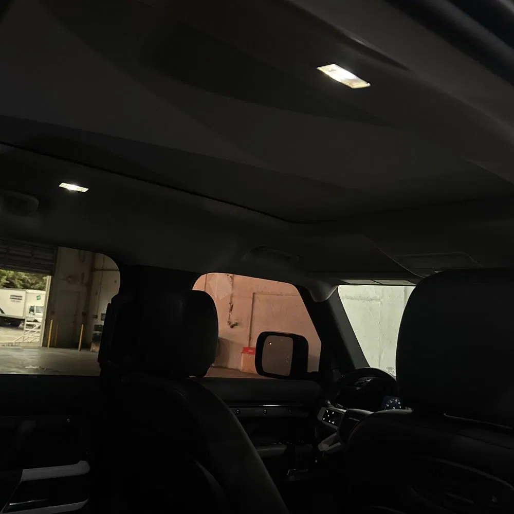 2020 Land Rover Defender 110 SE