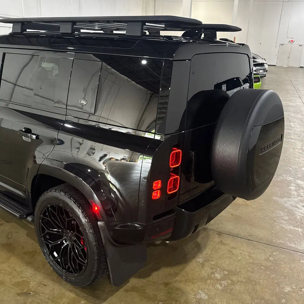 2020 Land Rover Defender 110 SE