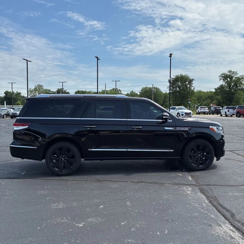 2024 Lincoln Navigator L Reserve
