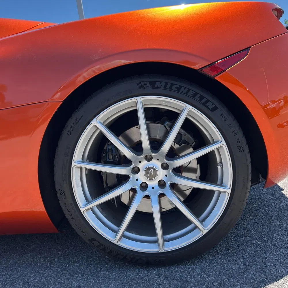 2013 McLaren MP4-12C Spider