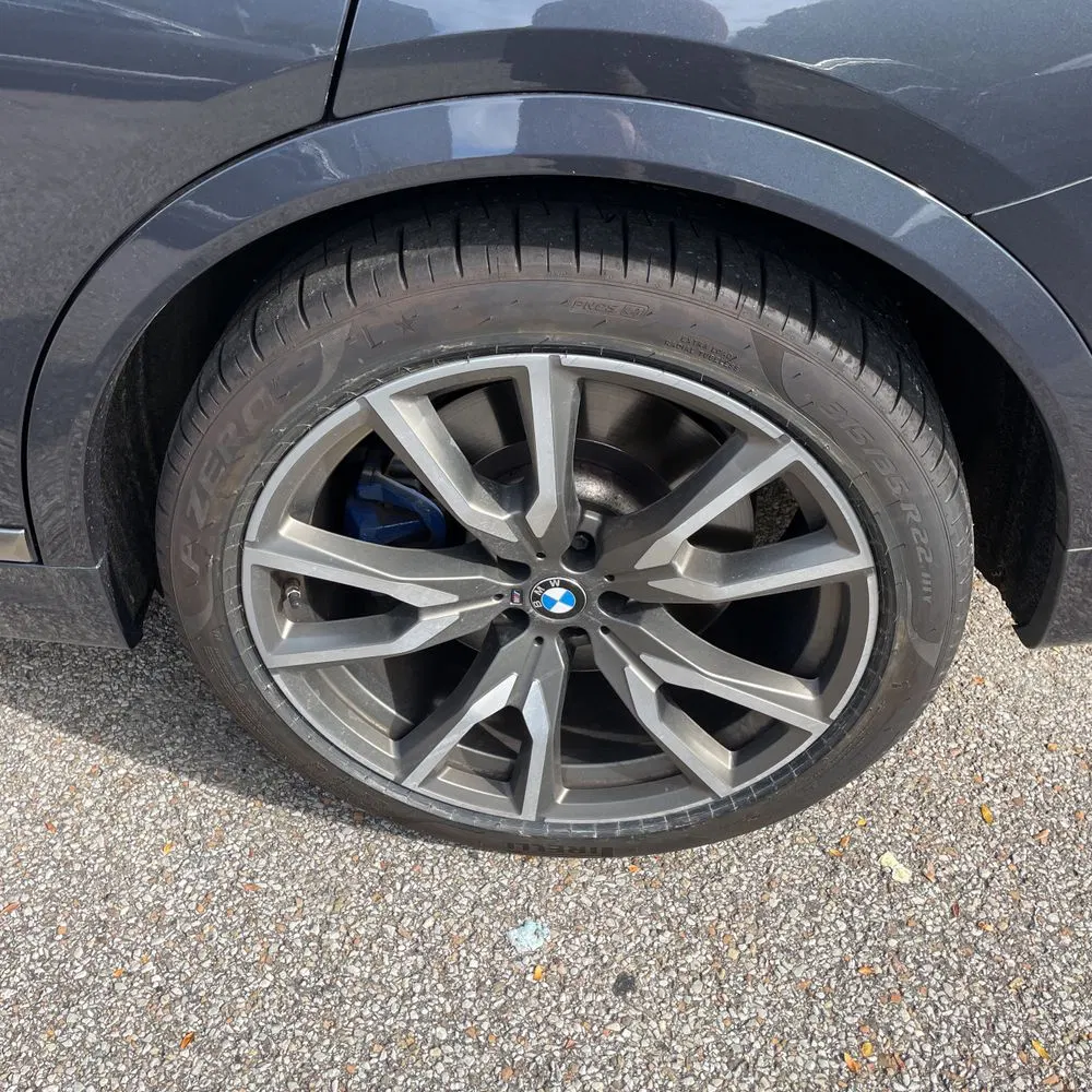 2022 BMW X7 M50i