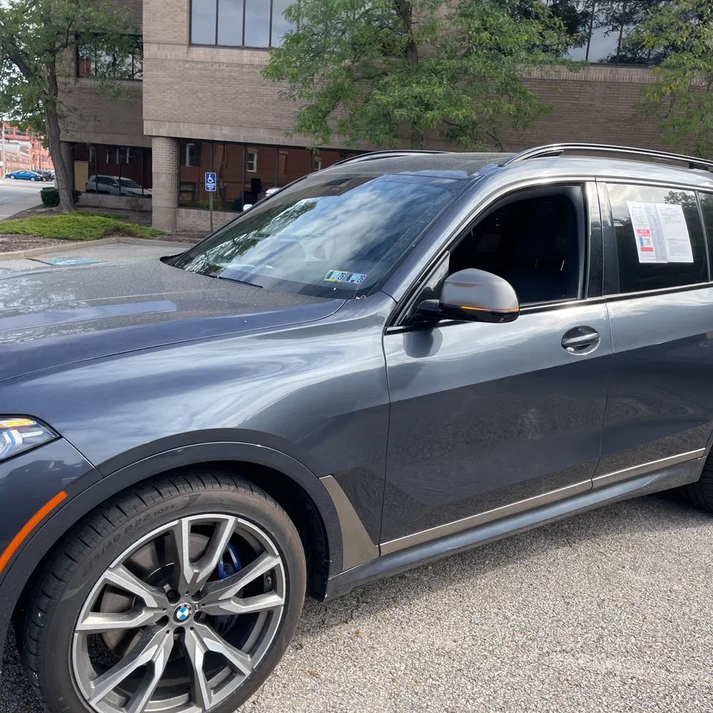 2022 BMW X7 M50i