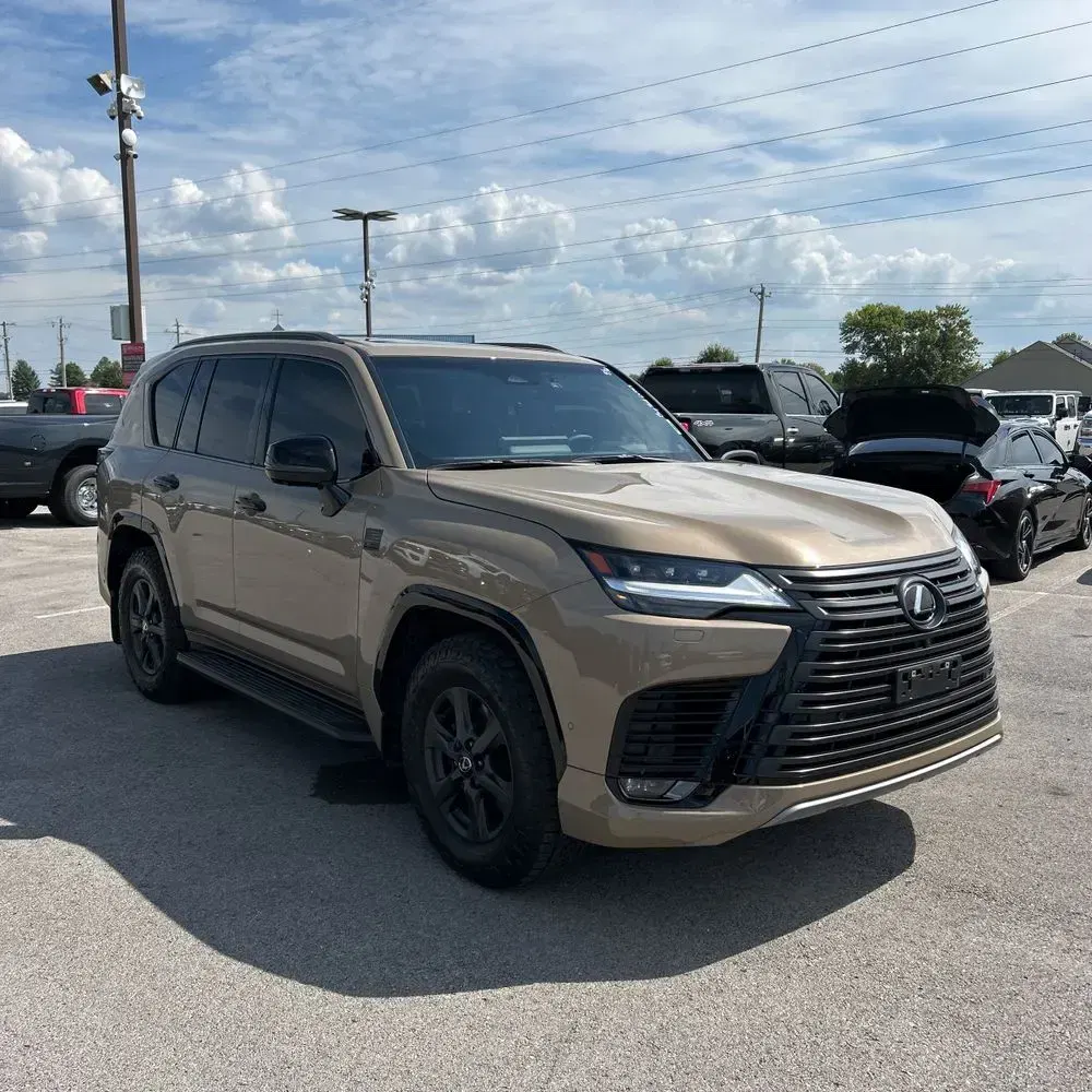 2025 Lexus LX 700h Overtrail
