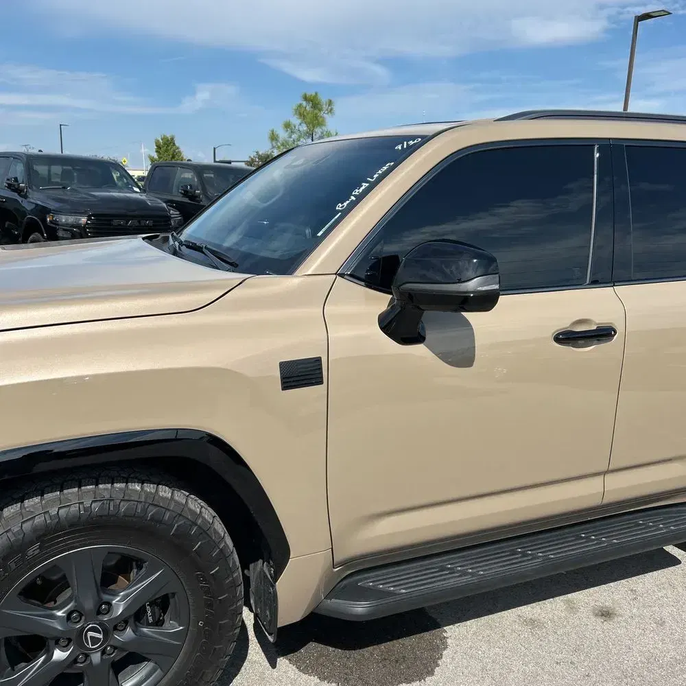 2025 Lexus LX 700h Overtrail