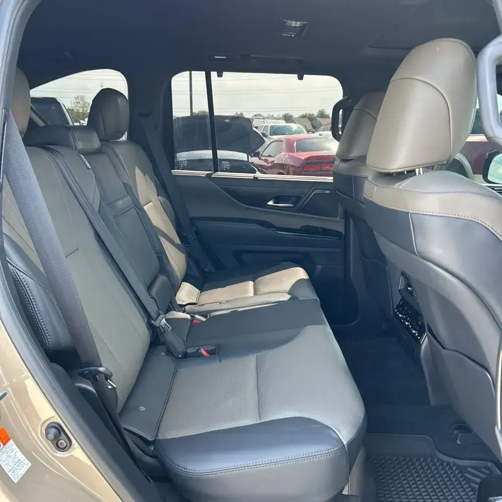 2025 Lexus LX 700h Overtrail
