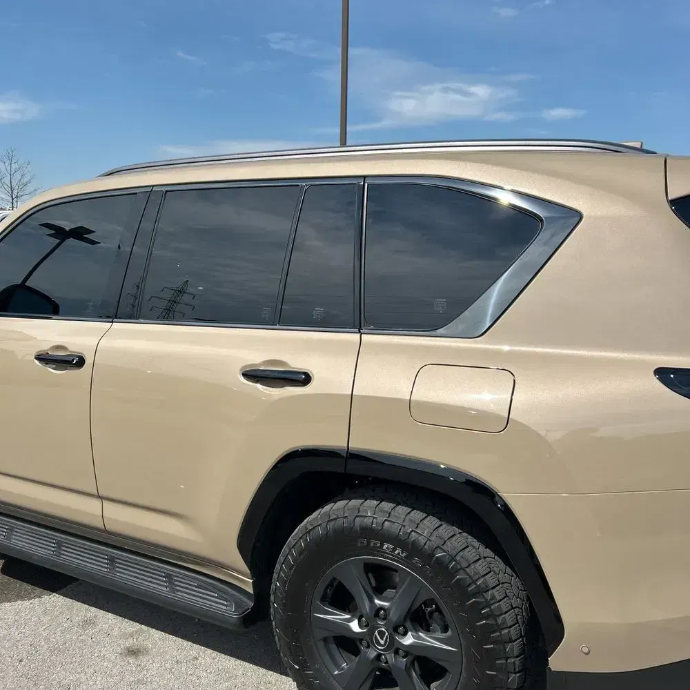 2025 Lexus LX 700h Overtrail