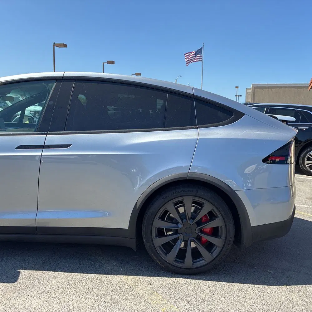 2025 Tesla Model X Plaid