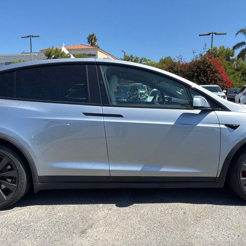 2025 Tesla Model X Plaid