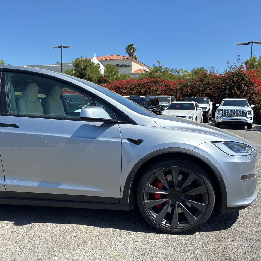 2025 Tesla Model X Plaid
