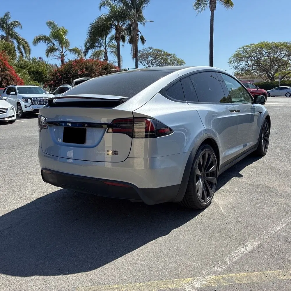 2025 Tesla Model X Plaid