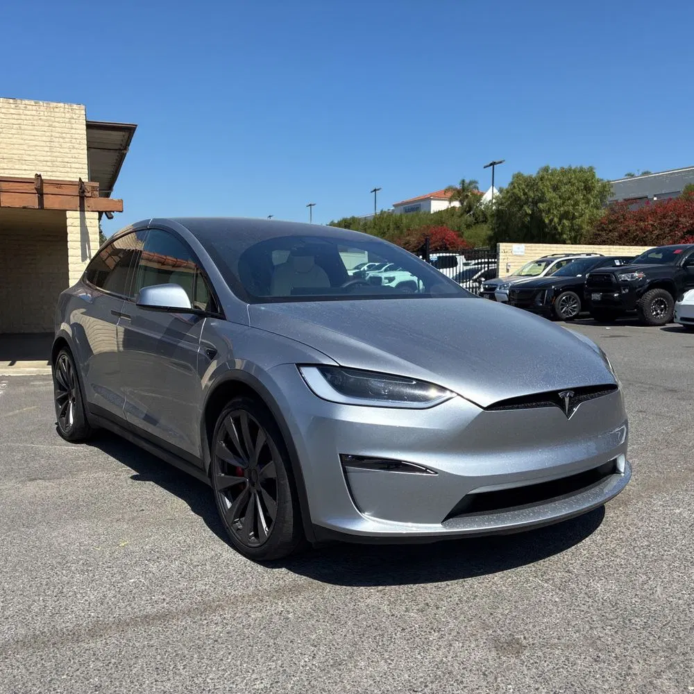 2025 Tesla Model X Plaid