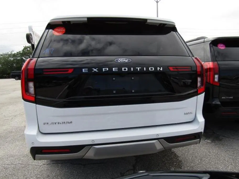 2025 Ford Expedition Max Platinum