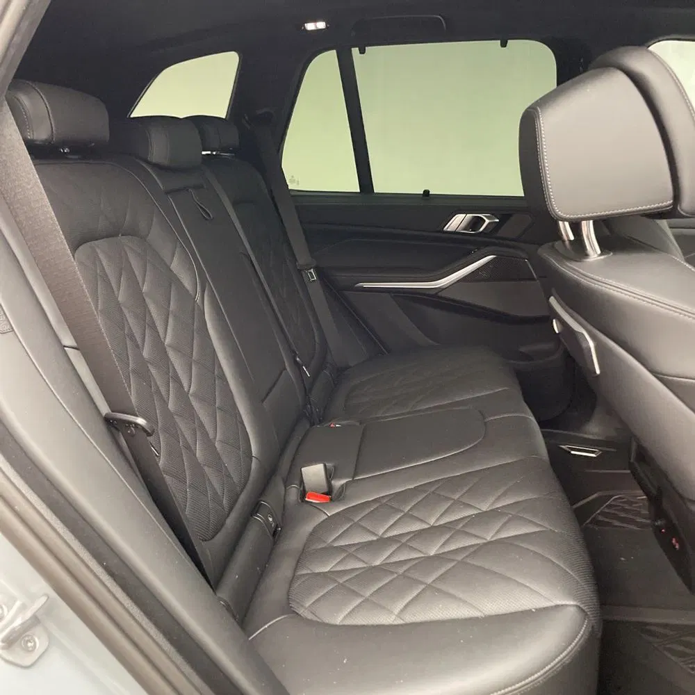2025 BMW X5 M60i