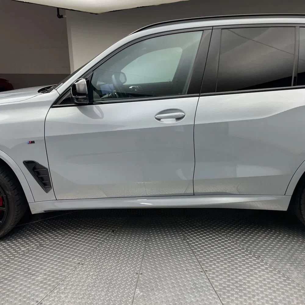 2025 BMW X5 M60i