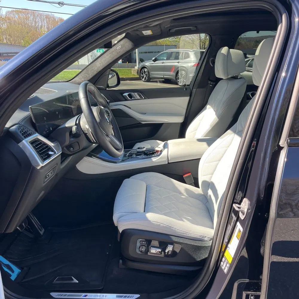 2024 BMW X5 M60i