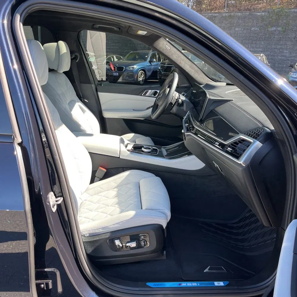 2024 BMW X5 M60i