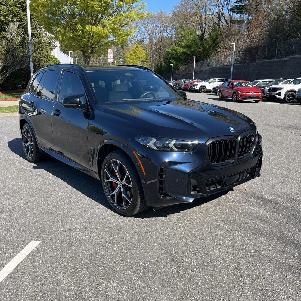 2024 BMW X5 M60i