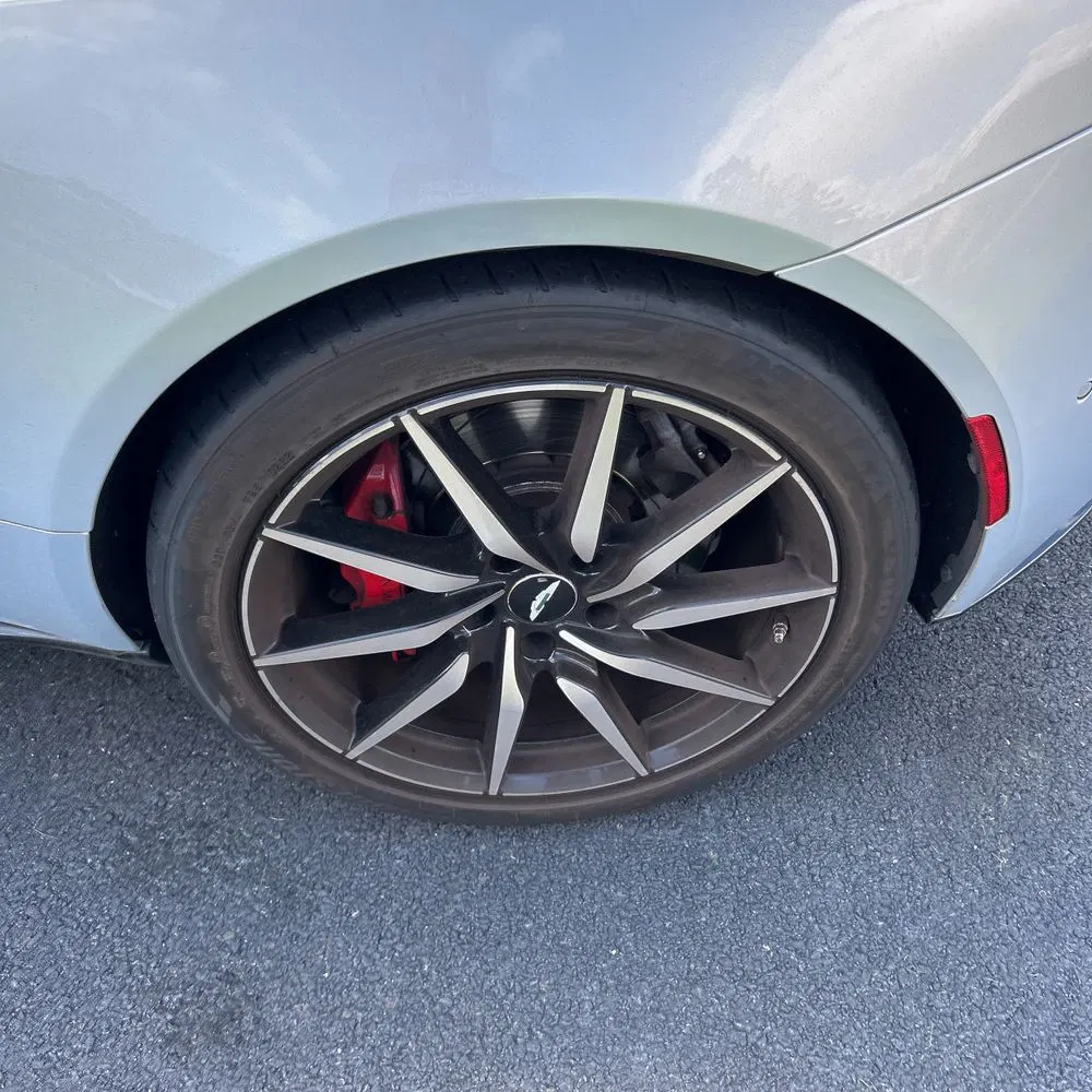 2018 Aston Martin DB11 Base