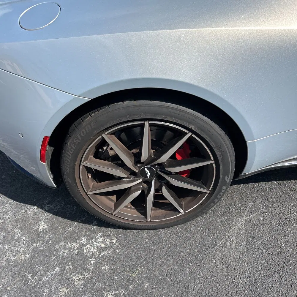 2018 Aston Martin DB11 Base