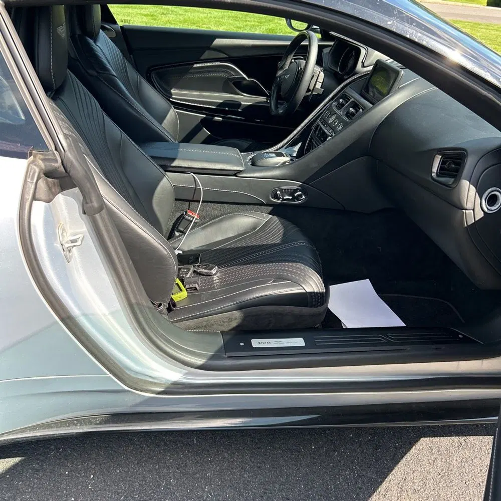 2018 Aston Martin DB11 Base