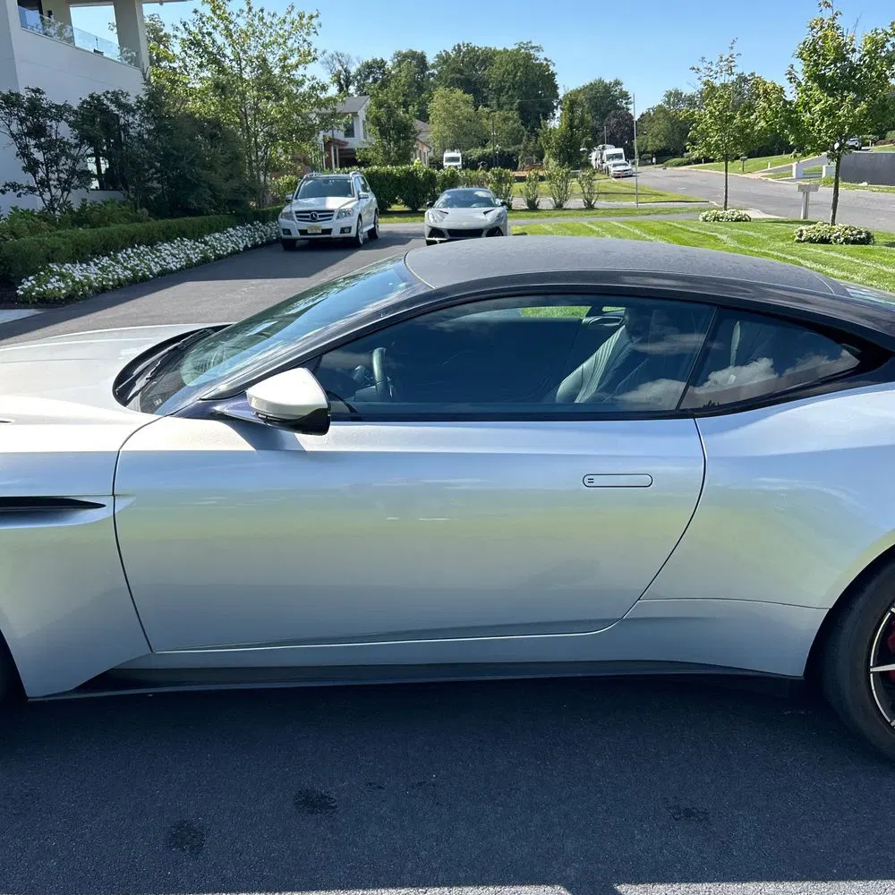 2018 Aston Martin DB11 Base